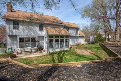 13938 W 76th Cir, Shawnee, KS 66216 - photo 2