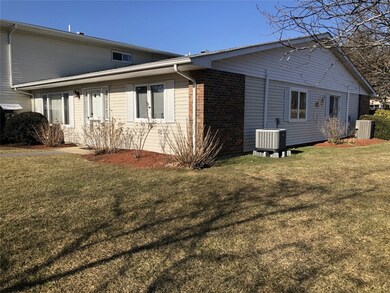 62 Fox Ridge Crescent, Warwick, RI 02886 - photo 2