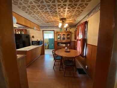 Eat in Kitchen