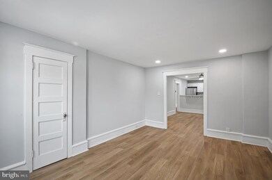 221 B Kings Hwy E unit 2ND FLR, Haddonfield, NJ 08033 - photo 4