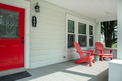 602 1st Ave SW, Waverly, IA 50677 - photo 2