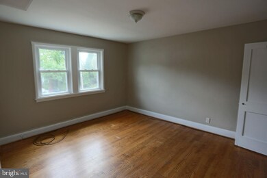 902 Allendale St, Baltimore, MD 21229 - photo 6