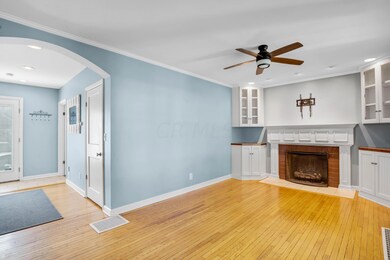 283 E Royal Forest Blvd, Columbus, OH 43214 - photo 5