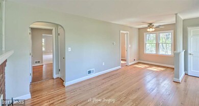12649 Prices Distillery Rd, Damascus, MD 20872 - photo 3