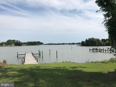 660 Shore Dr, Colonial Beach, VA 22443 - photo 2