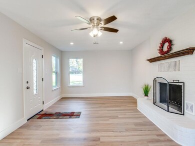 194 S Meadows Dr, Decatur, TX 76234 - photo 7