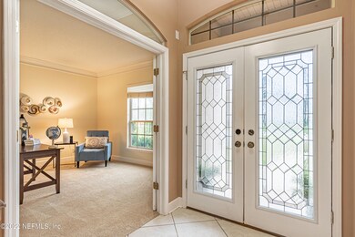 5 Foyer