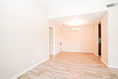 1915 Augusta Dr unit 5, Houston, TX 77057 - photo 3