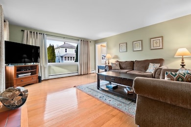 11 Wilson Ave, Wakefield, MA 01880 - photo 4