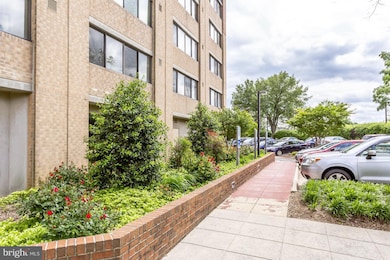 Thoreau Place Condominiums unit 407, Reston, VA 20191 - photo 4