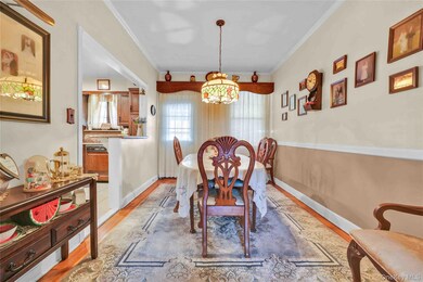 6134 80th St, Middle Village, NY 11379 - photo 5