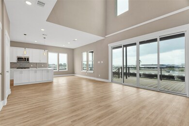 28 Cmdr Runco Ln, Taylor Lake Village, TX 77586 - photo 5