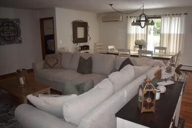 105 Rodeo Dr, Hawley, PA 18428 - photo 4