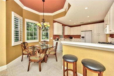 Breakfast bar and breakfast nook