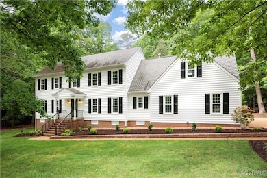 Beautiful Colonial home with Grand Manor shingles,