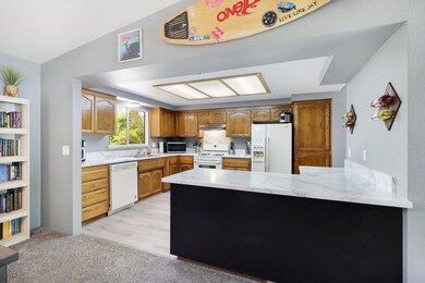 2708 Ivy Hill Ct, Redding, CA 96002 - photo 7