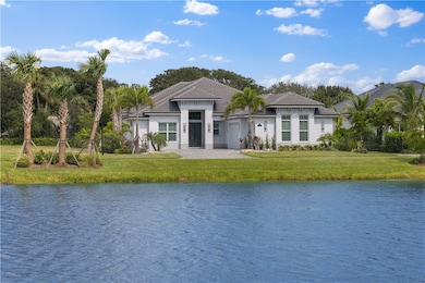 220 Strand Square, Vero Beach, FL 32963 - photo 2