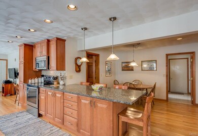 Breakfast bar