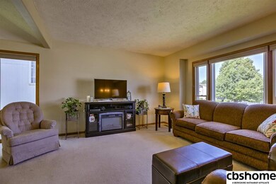 12617 Meredith Ave, Omaha, NE 68164 - photo 4