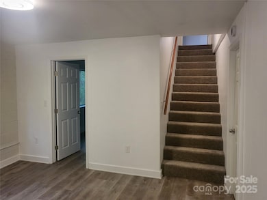 4731 Highlake Dr unit 27, Charlotte, NC 28215 - photo 5