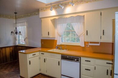 1322 floral dr-3