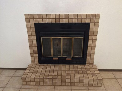 5824 Elmwood Dr NE, Albuquerque, NM 87109 - photo 5