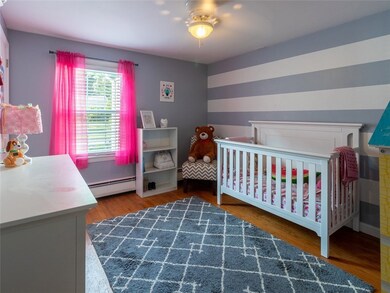 32 Darling St, Warwick, RI 02886 - photo 7