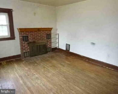 885 Spruce St, Honey Brook, PA 19344 - photo 5