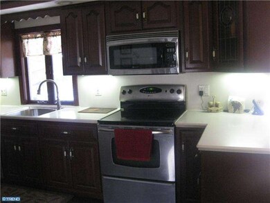 46 Neshaminy Dr, Warminster, PA 18974 - photo 4