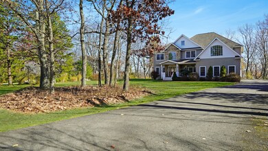 111 Highland Ln, Hawley, PA 18428 - photo 2