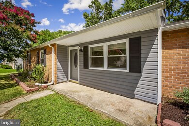 2415 Lodge Farm Rd, Sparrows Point, MD 21219 - photo 4