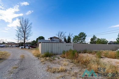 View of dirt / gravel road