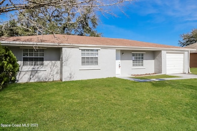 002-photo-front-view-8883148