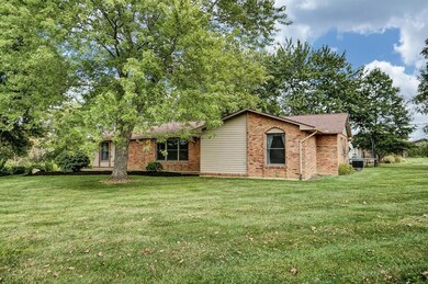 5806 Yankee Rd, Liberty Township, OH 45044 - photo 4