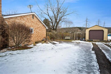 24 1st St, Tamaqua, PA 18252 - photo 2