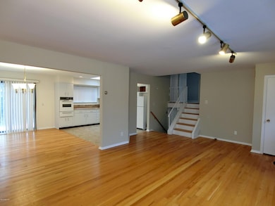 70 Mary Ln, Riverside, CT 06878 - photo 5