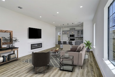 3737 Nathaniel Brown St, Houston, TX 77021 - photo 5