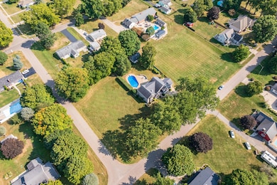 Bernard_St_380_Schoolcraft_49087-63