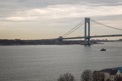 31 Hylan Boulevard-2