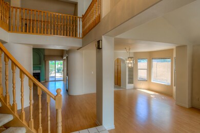8 Living Room photo a
