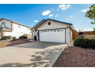 14324 Desert Crest Way, Horizon City, TX 79928 - photo 2