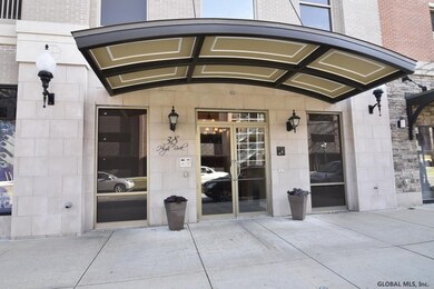 38 High Rock Ave unit 5A, Saratoga Springs, NY 12866 - photo 2