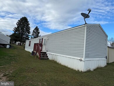 545 Imperial Way, Falling Waters, WV 25419 - photo 6