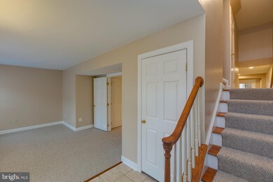 16507 Steerage Cir, Woodbridge, VA 22191 - photo 3