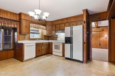 Old Kitchen 1