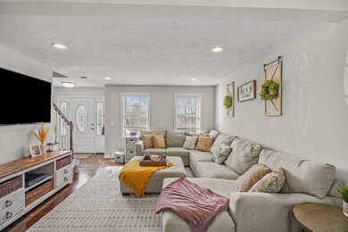 172 Johnny Appleseed Ln, Leominster, MA 01453 - photo 7