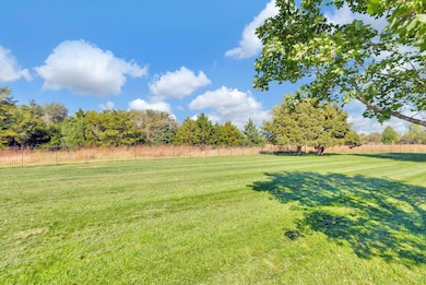 909 N Maize Rd, Wichita, KS 67212 - photo 2