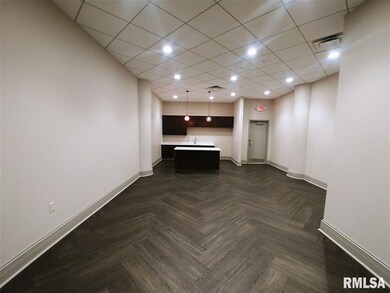 104 W 2nd St unit 2B, Davenport, IA 52801 - photo 3