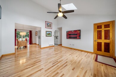 24 Gosselin Rd, Nashua, NH 03062 - photo 6