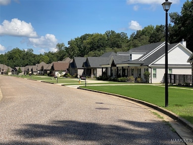 427 Cantabury Ln, Millbrook, AL 36054 - photo 2